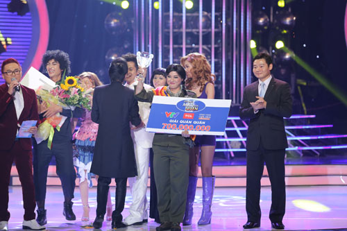 Giả gái xuất sắc, Thanh Duy giành giải 700 triệu đồng - 1