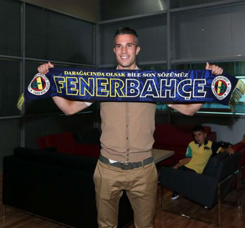 Van Persie tươi như hoa rời MU đến Thổ Nhĩ Kỳ - 7