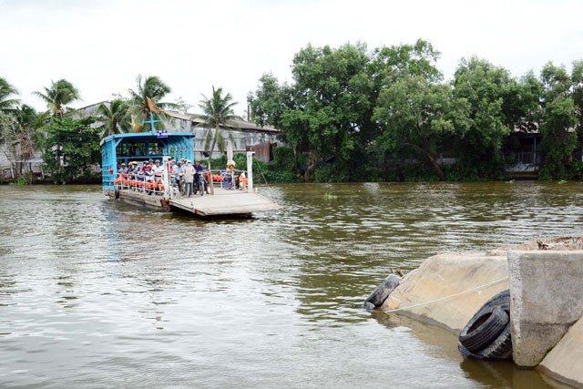 Cận cảnh cây cầu sập trong đêm giữa TPHCM - 9