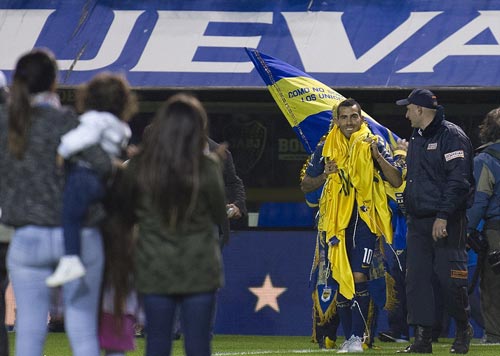 Tevez “gặm cỏ” ngày trở lại mái nhà xưa Boca - 8