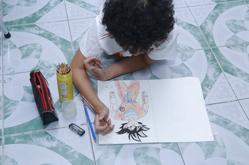 /Uploaded/phamhuuthanh/2015_07_14/OZXF1436837025-hoang-anh-toc-xu--16-.jpg Thăm phòng trọ nhỏ của “Doraemon tóc xù” Hoàng Anh - 12