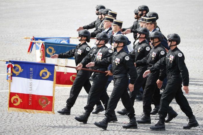 Pháp lần đầu khoe đội đặc nhiệm trong lễ duyệt binh - 1
