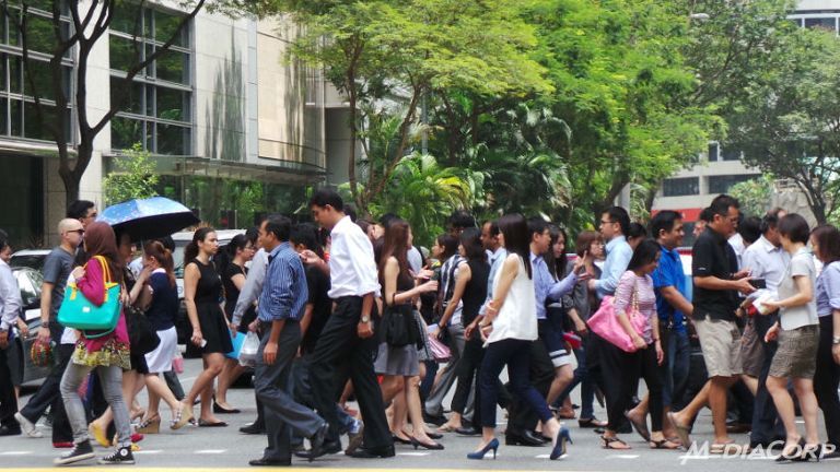 Vì sao người lao động Singapore “phiền muộn” nhất châu Á - 1