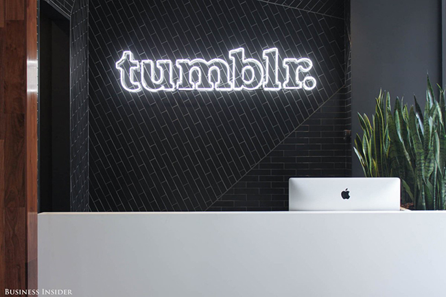 Khi mới thành lập, Tumblr chỉ sử dụng tầng 9 của một tòa nhà nhưng hiện tại 200 nhân viên của họ đã bao trùm gần như toàn bộ tòa nhà này.