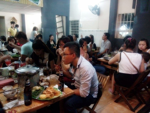 Lẩu gà ớt hiểm cay lạ hút khách trên đường Nguyễn Thiện Thuật - 2