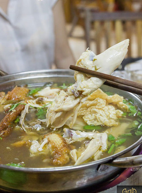 Lẩu gà ớt hiểm cay lạ hút khách trên đường Nguyễn Thiện Thuật - 4