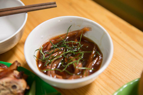 Lẩu gà ớt hiểm cay lạ hút khách trên đường Nguyễn Thiện Thuật - 7