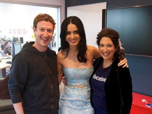 10 công ty gia đình trị "làm mưa làm gió" - 4