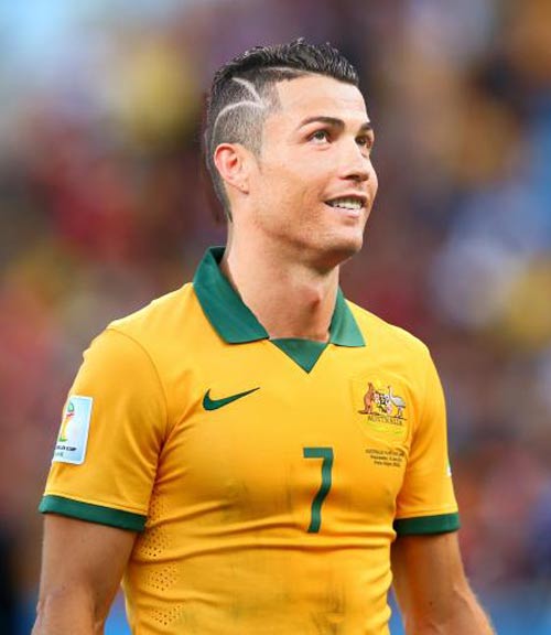 Ronaldo từng suýt trở thành người Australia - 1
