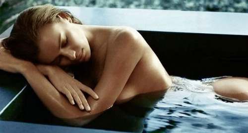 Sao 360 độ 18/7: Ronaldo phải lòng diễn viên người Úc - 5