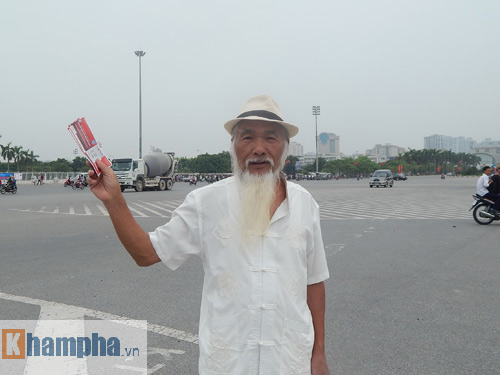 Fan Việt chen nhau “bẹp ruột” mua vé xem Man City - 8