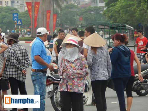 Fan Việt chen nhau “bẹp ruột” mua vé xem Man City - 2