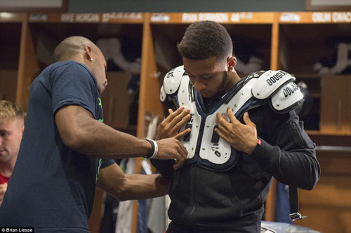 Sao 360 độ 19/7: Falcao bị dàn mỹ nhân bikini “bao vây” - 7