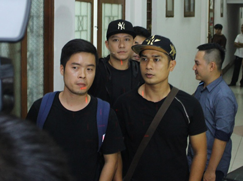 Tuấn Hưng lặng người rơi nước mắt sau scandal - 3