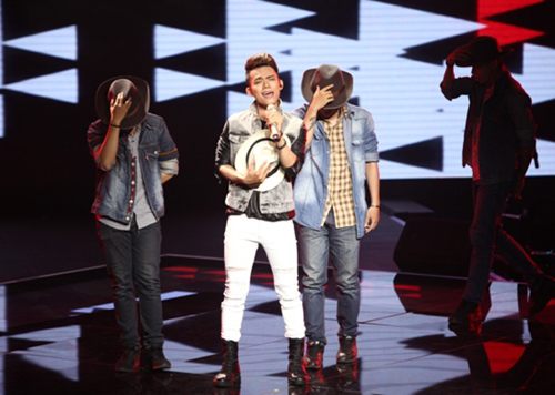 Tuấn Hưng lặng người rơi nước mắt sau scandal - 6