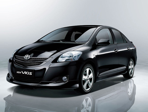 Toyota Việt Nam triệu hồi gần 4.000 xe lỗi túi khí - 1
