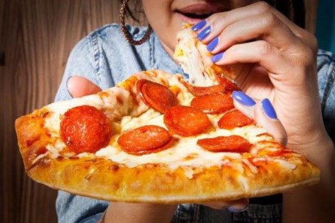 Những thói quen ăn uống khiến bạn khó giảm cân - 1