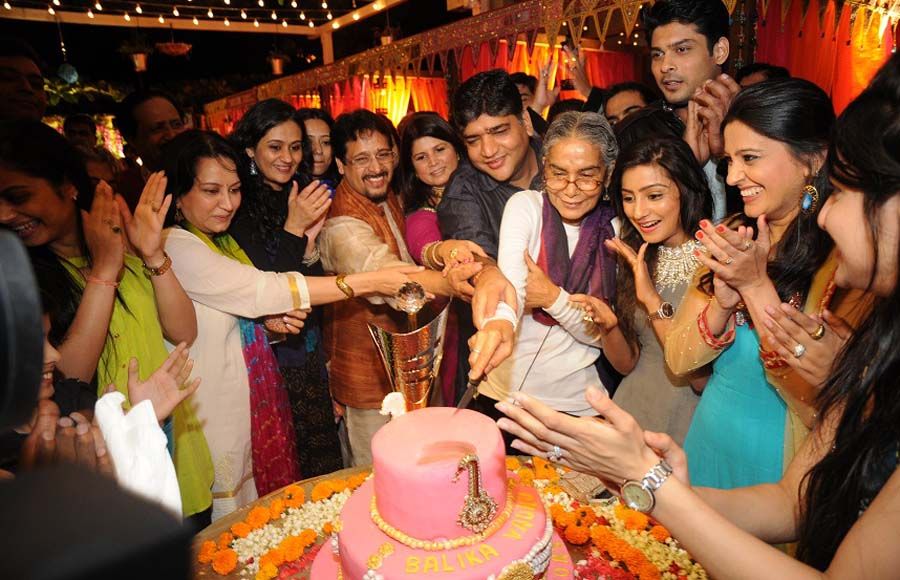 Những điều ít biết về sao "Cô dâu 8 tuổi" sắp sang Việt Nam - 9