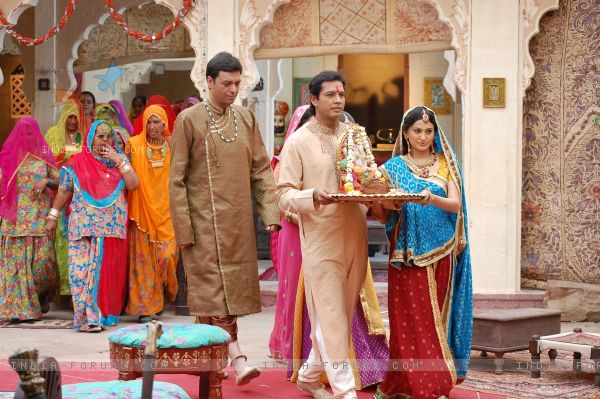 Những điều ít biết về sao "Cô dâu 8 tuổi" sắp sang Việt Nam - 5