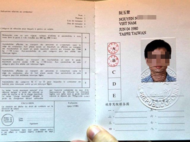 Cấp giấy phép lái xe quốc tế từ tháng 10 - 1