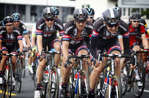 Team GIANT-Alpecin cùng bộ quần áo công nghệ mới trong giải Tour de France - 1
