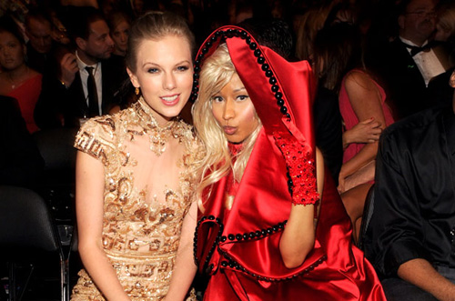 Khẩu chiến với Nicki Minaj, Taylor Swift bị bới móc đạo MV - 1