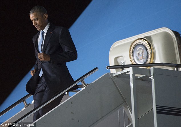 Niềm vui ngày đoàn tụ của TT Mỹ Obama tại quê cha - 9