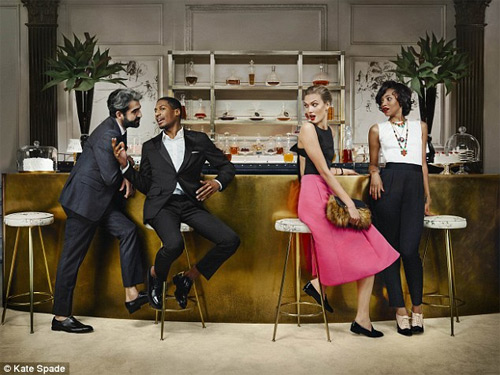 Đàn ông mê chị em mặc quần dây, nội y nâng ngực - 12