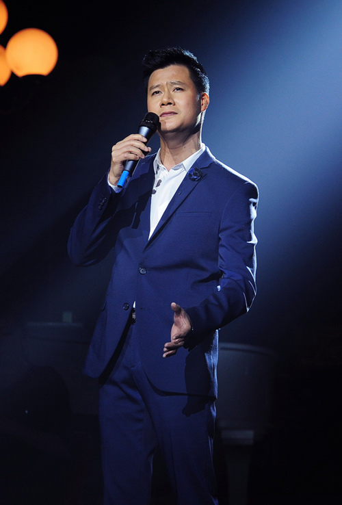 Mẹ chồng Tây tháp tùng Đoan Trang đi diễn - 7