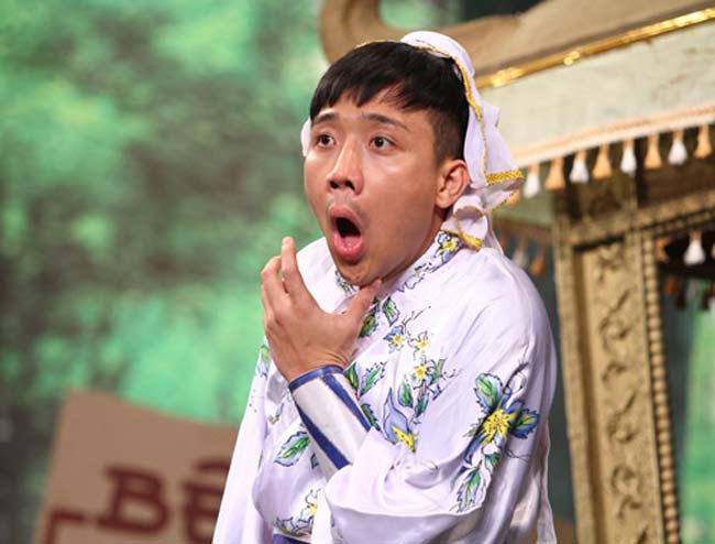 Xuất thân là một diễn viên hài, Trấn Thành có cái duyên dẫn chương trình rất hài hước và linh hoạt.