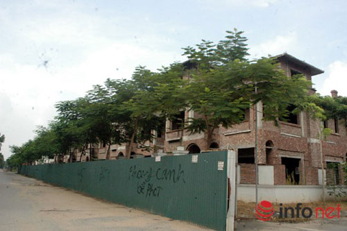 Biệt thự chưa người ở đã “hóa" nhà cổ giữa HN - 10