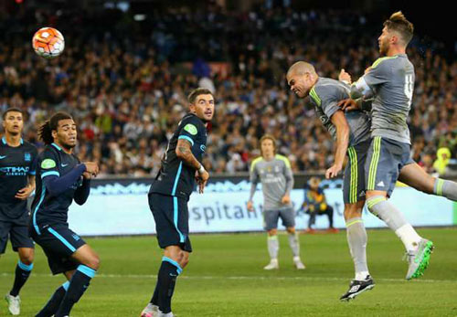 Tin chuyển nhượng 27/7: Real giữ Ramos bằng lương khủng - 1