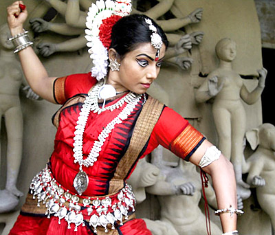 Kết hôn với thần linh và tập tục ấu dâm đáng sợ - 3