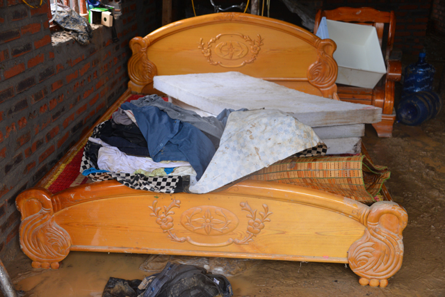 Quảng Ninh: 3 mẹ con bị nhấn chìm trong mưa lũ lịch sử - 3