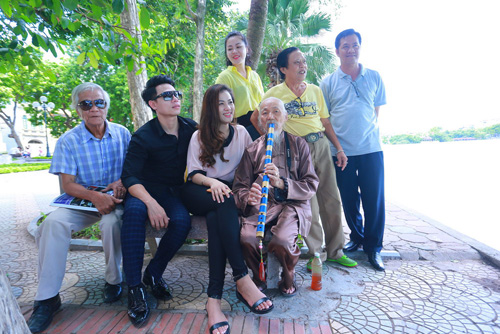 Danh hài Chiến Thắng la cà bia hơi với nhạc sĩ Vinh Sử - 7