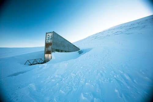 Những "vùng đất cấm" gây tò mò cho du khách - 9