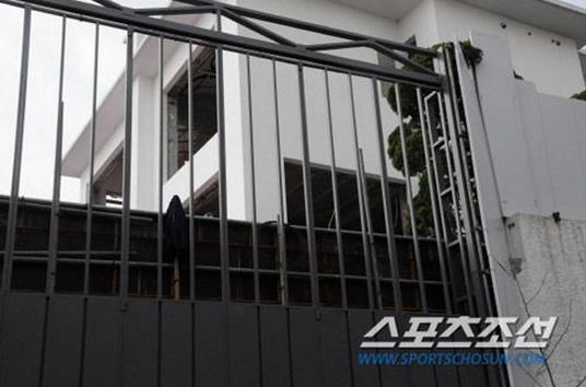 Sửng sốt vì độ giàu có của tài tử Bae Yong Joon - 5