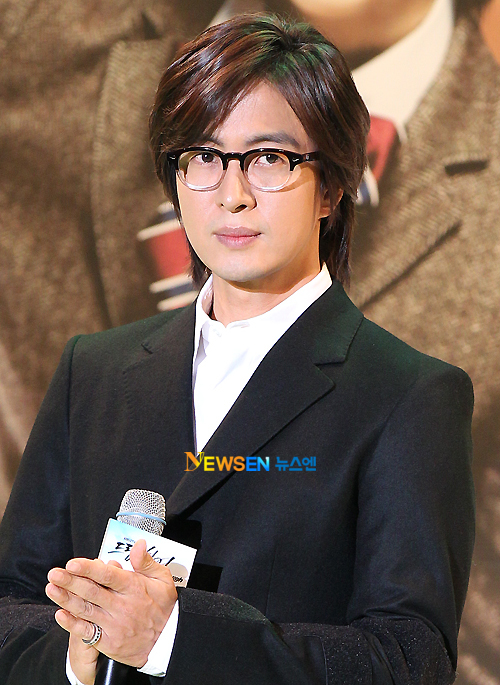 Sửng sốt vì độ giàu có của tài tử Bae Yong Joon - 8