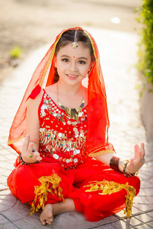 2 hóa thân đẹp đến "dại khờ" của mẫu nhí Việt - 3