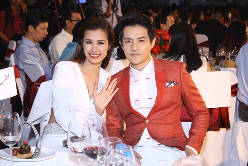 Hoàng Thùy Linh khoe triệt để 3 vòng gợi cảm - 9