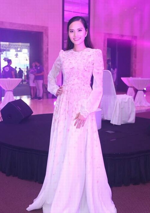 Khánh My cao vượt trội bên sao "Cô dâu 8 tuổi" - 7