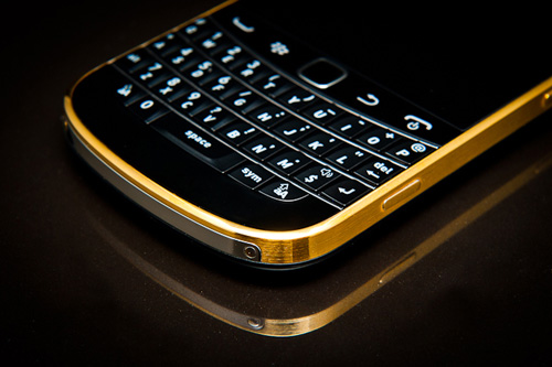 Blackberry 9930 - Đỉnh cao của thiết kế và công nghệ - 1