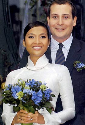 Những tấm ảnh cưới thời xưa ít biết của sao Việt - 10