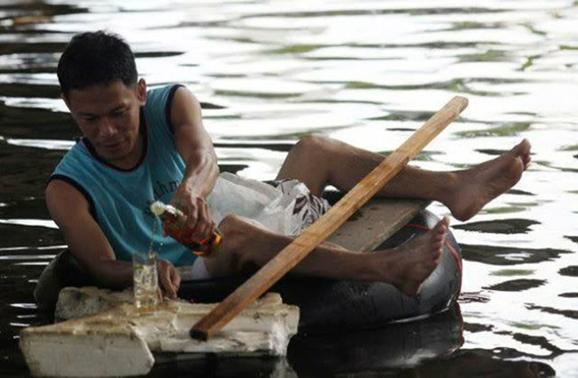 Làm tí cho quên mưa gió u sầu