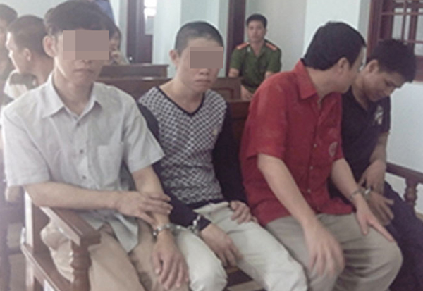 Phẫn nộ nghịch tử đầu độc cha, âm mưu chiếm ruộng vườn - 2
