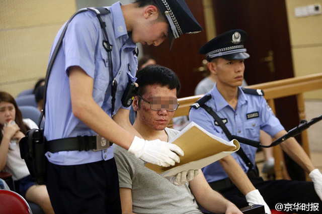 TQ: Thanh niên giả gái lừa 700 triệu đồng của đại gia - 2