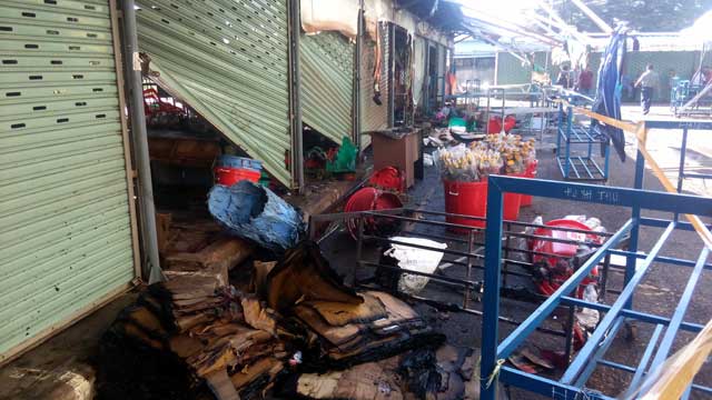 TP.HCM: Cháy chợ Nông sản Thủ Đức - 4