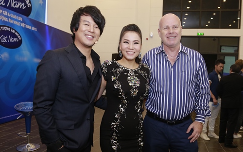 Vợ Thanh Bùi khéo che bụng trước nghi vấn mang bầu - 4