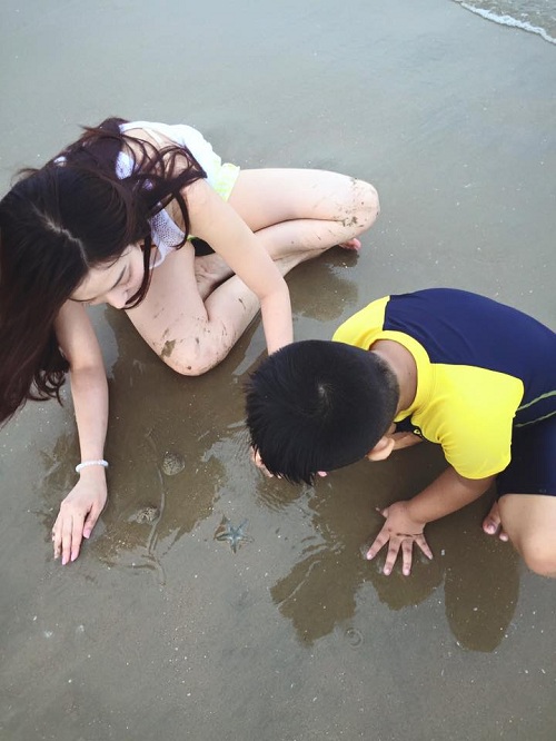 Hùng Thuận hạnh phúc bên vợ hotgirl và con trai - 3