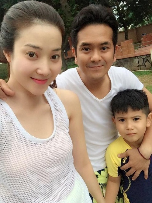 Hùng Thuận hạnh phúc bên vợ hotgirl và con trai - 1